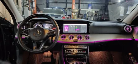 대구 벤츠 W213 E200 18년식 송풍구 엠비언트 1열 2열 장착 작업 BENZ E클래스 실내 LED 엠비언트 라이트 무드등 터빈디자인 튜닝업! 대구수입차정비 벤츠튜닝 씨앤디