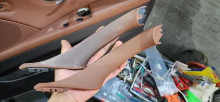 BMW F10 520d 운전석,조수석 손잡이 교체 작업 BMW고질병 실내손잡이 진득거림으로 인한 교환 시공후기 5시리즈 16년식 대구수입차정비 BMW정비 BMW튜닝 씨앤디인터내셔널
