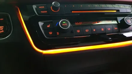 BMW 3시리즈 F30 320d 가변 엠비언트 시공 및 운전석 손잡이 진득거림 교체 작업 가변도어엠비언트+오디오공조기엠비언트 실내 엠비언트튜닝 무드등 대구 씨앤디인터내셔널 2컬러