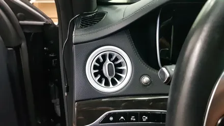 벤츠 W222 S350 LED 송풍구 엠비언트 시공 작업 BENZ S클래스 실내 무드등 장착 및 엔진오일교환 대구 씨앤디인터내셔널 수입차정비 및 수입차튜닝 전문점 대구앞산 씨앤디