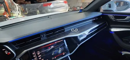 아우디 A7 C8 전동트위터, 대시보드 엠비언트 라이트 작업 AUDI A7(4K) 50 TDI 콰트로 20년식 실내 LED 무드등 대구아우디튜닝 수입차튜닝 전문 씨앤디인터내셔널