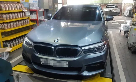 BMW G30 520d 회오리트위터, 미드커버, 미드스피커 교체 장착 작업 바워스ST 엠비언트 무드등 BMW튜닝 대구 씨앤디인터내셔널 5시리즈 17년식 엔진오일교환 작업