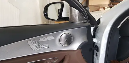 벤츠 E300 W213 부메스터ST 전동트위터 +LED송풍구 장착작업 벤츠튜닝 송풍구LED 전동스피커 엠비언트 실내튜닝 수입차전문점 대구벤츠전문점 대구앞산씨앤디인터내셔널