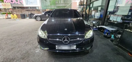 대구 벤츠 W213 E200 18년식 송풍구 엠비언트 1열 2열 장착 작업 BENZ E클래스 실내 LED 엠비언트 라이트 무드등 터빈디자인 튜닝업! 대구수입차정비 벤츠튜닝 씨앤디