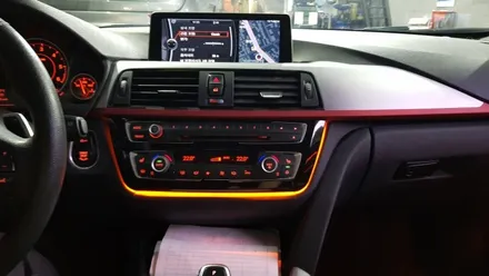 BMW 3시리즈 F30 320d 가변 엠비언트 시공 및 운전석 손잡이 진득거림 교체 작업 가변도어엠비언트+오디오공조기엠비언트 실내 엠비언트튜닝 무드등 대구 씨앤디인터내셔널 2컬러
