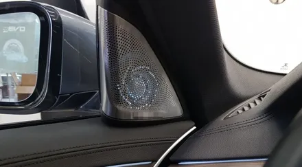 BMW G30 520d 회오리트위터, 미드커버, 미드스피커 교체 장착 작업 바워스ST 엠비언트 무드등 BMW튜닝 대구 씨앤디인터내셔널 5시리즈 17년식 엔진오일교환 작업