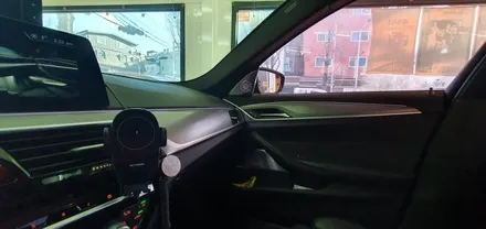 BMW G30 520d 회오리트위터+미드레인지 커버 장착 작업 대구 BMW튜닝 G30회오리스피커 실내 시공후기 엠비언트 튜닝 수입차정비 전문 씨앤디LED미드커버 바워스ST