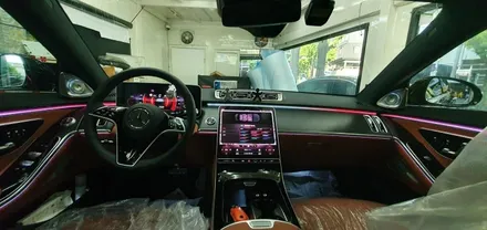 벤츠 S클래스 W223 S450 엠비언트 부메스터 전동트위터 시공기 실내에 전동트위터 설치로 화려함 UP! 수입차튜닝 자동차튜닝 자동차옵션 벤츠악세서리 차량스피커 카오디오튜닝