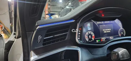 아우디 A7 C8 전동트위터, 대시보드 엠비언트 라이트 작업 AUDI A7(4K) 50 TDI 콰트로 20년식 실내 LED 무드등 대구아우디튜닝 수입차튜닝 전문 씨앤디인터내셔널