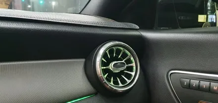 벤츠 CLA 200d 송풍구 엠비언트 도어엠비언트 풋등 장착작업  엠비언트 라이트 무드등 대구 카센터 수입차 정비 튜닝 수리 전문점 씨앤디인터내셔널