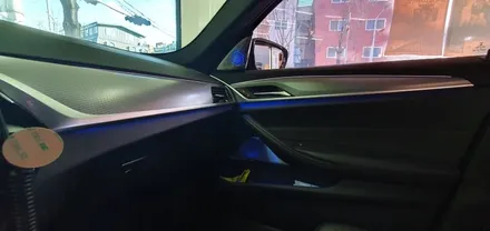 BMW G30 520d 회오리트위터+미드레인지 커버 장착 작업 대구 BMW튜닝 G30회오리스피커 실내 시공후기 엠비언트 튜닝 수입차정비 전문 씨앤디LED미드커버 바워스ST
