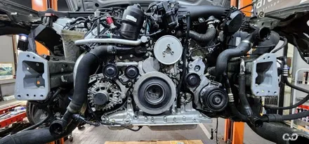 : 아우디 A6 3.0 TDI quattro 14년식 댐퍼풀리, 외벨트 세트 교체 : 벨트의 장력불량이 원인, 벨트의 소음 외벨트 세트를 교체하면서 다른 부품의 수명을 예비해요 :