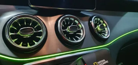 대구 벤츠 CLA 45 AMG 4매틱 송풍구, 도어트림, 대시보드 엠비언트 시공기 차량 내 분위기를 엠비언트 시공으로 반전! 대구엠비언트 엠비언트라이트 자동차엠비언트 엠비언트시공