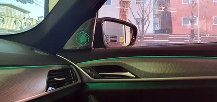 대구 BMW G30 520d 회오리트위터와 함께 미드레인지 커버 장착으로 실내 분위기 완벽 전환해보세요! 대구자동차튜닝 대구엠비언트 BMW튜닝 BMW악세사리 BMW차량용품 씨앤디