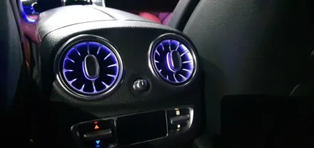 : 벤츠 E43 AMG 엠비언트 송풍구 교체 : 날마다 기분따라 엠비언트 색상을 통해 색다른 기분전환 ✨ 같은 도로 위 다른 기분 🎶 대구 대명동 씨앤디인터내셔널 대구씨앤디 :