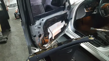 BMW528i 엠비언트라이트 장착 작업 대구 수입차 정비 및 튜닝 전문점 씨앤디 인터내셔널 엠비언트 라이트/라이트작업/bmw 528i