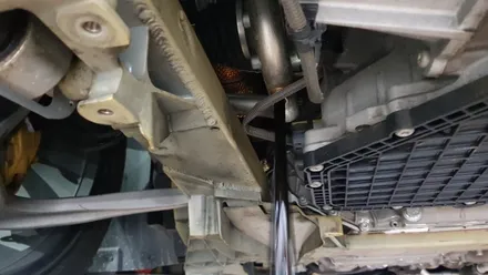 람보르기니 우라칸 엔진오일교환 작업 대구 수입차 정비 전문점 씨앤디인터내셔널 C&D 합성유 오일교환 쉘 힐릭스 울트라 필터교체 URACAN 엔진오일교환주기 스포츠카 자동차정비 전문