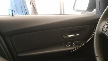 BMW 3시리즈 320d 가변 도어 및 오디오 엠비언트 시공 작업 도어엠비언트 실내튜닝 엠비언트튜닝 무드등 실내무드등 BMW튜닝 BMW정비 BMW맛집 대구 씨앤디 인터내셔널