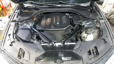 BMW G30 520d 회오리트위터, 미드커버, 미드스피커 교체 장착 작업 바워스ST 엠비언트 무드등 BMW튜닝 대구 씨앤디인터내셔널 5시리즈 17년식 엔진오일교환 작업