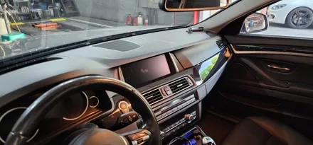 BMW F10 520d 16년식 안드로이드 모니터 작업 여행 갈때도 큰 화면으로! 올인원 네비게이션 자동차안드로이드 올인원 자동차모니터 안드로이드올인원설치 차량용TV 차량용모니터