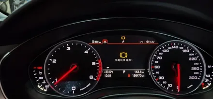 아우디 A6 35 TDI 엔진오일교환 및 앞패드교환 작업 15년식 A6엔진오일 A6프론트브레이크패드 교체 시공후기 대구수입차정비 아우디정비 앞산카페골목 남구 카센타 씨앤디인터내셔널