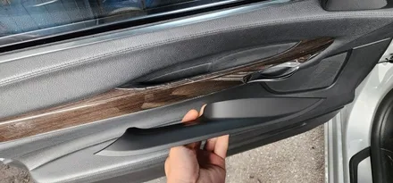 BMW F01 F02 740Li 11년식 실내손잡이 진득거림으로 인한 운전석 손잡이 커버 장착 작업 BMW고질병 BMW실내손잡이 BMW손잡이 7시리즈 운전석손잡이커버  대구씨앤디