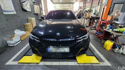 수입차량 카센터 : 대구씨앤디 BMW 3시리즈 (G20) 320i 21년식 쉘 힐릭스 울트라 5W-30 엔진오일 교환