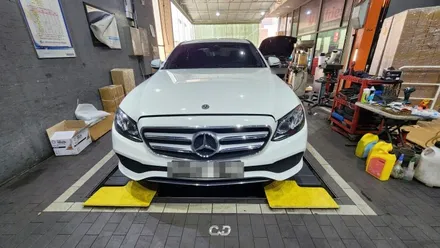 대구씨앤디 : 수입차정비소 / 벤츠 E클래스 (W213) E220 d 19년식 쉘 힐릭스 울트라 0W-30 엔진오일 교환+에어컨필터 교체