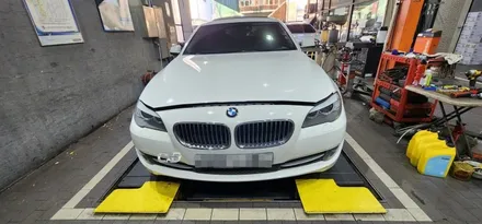 [대구 남구 수입차 : 씨앤디] BMW 528i xDrive F10 (2013)_엔진오일 교환 및 운전석 라이트 전구 교체 :: 라이트 고장