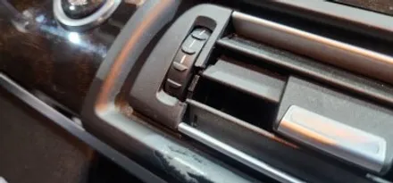 : BMW 528i 2색 가변 엠비언트 오렌지, 블루 라이트 시공 작업 : 내 차의 고급스러운 환골탈태는 무죄! BMW튜닝 : 대구대명동자동차정비 대구씨앤디인터내셔널 :