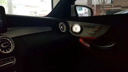 차량 실내 인테리어의 꽃🌸LED송풍구 : 벤츠 W205 C200 카브리올레 19년식 LED 송풍구, LED미드커버 장착 : 색상 변경가능, 분위기 전환가능 : 대명동 대구씨앤디