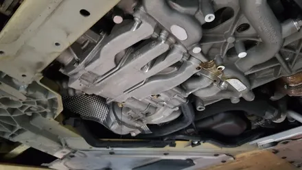 람보르기니 우라칸 엔진오일교환 작업 대구 수입차 정비 전문점 씨앤디인터내셔널 C&D 합성유 오일교환 쉘 힐릭스 울트라 필터교체 URACAN 엔진오일교환주기 스포츠카 자동차정비 전문