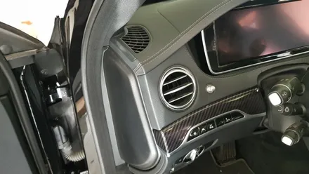 벤츠 S클래스 W222 S500 송풍구LED 천장 센터/사이드 엠비언트, 선글라스케이스 실버 부메스터st 엠비언트 시공 작업 대구 벤츠튜닝 실내엠비언트 장착 전문점 씨앤디인터내셔널