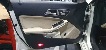 벤츠 CLA200 C117 15년식 터빈 송풍구, 엠비언트 라이트 벤츠 튜닝 송풍구엠비언트 실내엠비언트 도어엠비언트 풋등 대시보드엠비언트까지 대구 벤츠튜닝 수입차정비 전문 씨앤디