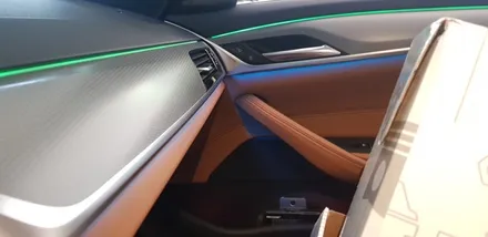 : BMW G30 회오리트위터 + 미드커버 + 뱅앤스타일 미드스피커 장착 작업 : 실내 엠비언트 튜닝 : 대구대명동 대구대명동자동차정비 자동차의 모든 것 대구씨앤디인터내셔널 :