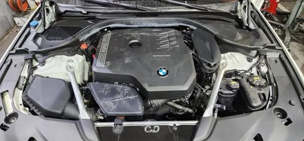 수입차정비소 : 대구씨앤디 / BMW 5시리즈 (G30) 520i Luxury 럭셔리 20년식  쉘 힐릭스 울트라 5W-30 엔진오일 교환