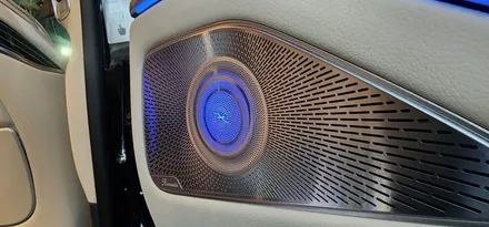 [C&D인터내셔널] 벤츠 S클래스 W223 S450 23년식/ 엠비언트라이트로 실내 분위기를 은은하게! 4D 부메스터 스피커/ 액티브 엠비언트/ 미드커버 엠비언트/ 피아노 라커트림