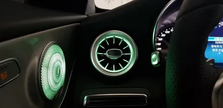 [대구씨앤디] 벤츠 C클래스 W205 C200 14\'-24\' LED 송풍구, 회오리트위터 시공 : 화려하지만 은은한 연출이 가능해 사랑받는 이 아이템 ❣ 남구 대명동 자동차용품 :