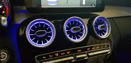 [대구씨앤디] 벤츠 C클래스 W205 C200 14\'-24\' LED 송풍구, 회오리트위터 시공 : 화려하지만 은은한 연출이 가능해 사랑받는 이 아이템 ❣ 남구 대명동 자동차용품 :