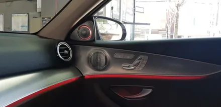벤츠 W213 E300 부메스터 st 전동트위터 스피커 장착 작업 대구 벤츠 튜닝 전문점 씨앤디 인터내셔널 E클래스