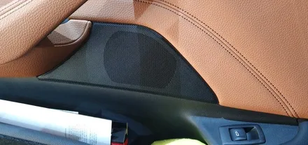 BMW 5시리즈 G30 520i 21년식 회오리트위터 LED미드스피커커버 미드스피커 장착 작업 G30회오리트위터스피커 튜닝 스피커교체 시공후기 실내인테리어 분위기 무드등 대구씨앤디
