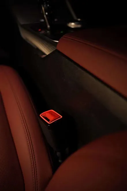 [대구씨앤디] 외관 훼손없이 시공가능한 엠비언트 ✨ : BMW G바디 전용실내 앰비언트라이트 안전벨트 시공 : 안전벨트버클 라이트 남구대명동 BMW튜닝 씨앤디인터내셔널 :