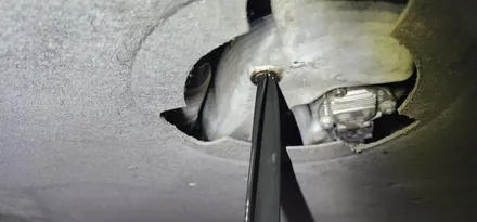 BMW 5시리즈 F10 520d 13년식 엔진오일교환 및 실내 운전석 윈도우스위치커버 손잡이 브라운색상 교체 작업 시공후기 BMW520d 고질병 대구수입차정비 씨앤디인터내셔널