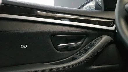 :: 대구 튜닝샵 528i F10 13년식 엠비언트 잘하는 곳 🌈:: BMW 5시리즈 3색 엠비언트(가변) 장착 - 주황색 / 아이스블루 / 화이트  :: 수입차 전문점 씨앤디✔