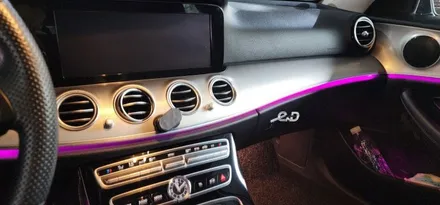E200 W213 (2018) 송풍구 엠비언트 시공하는 튜닝샵 추천 | 독특하고 색상별로 빛나는 송풍구 모습으로 변신🌈 | 차량 드레스업 튜닝 | 벤츠 E클래스 | 대구 씨앤디