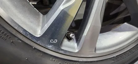 대구 벤츠 E220 CDI W212 (2014) :: 타이어공기압센서 (TPMS) 교체 :: 공기압 경고등 고장 :: 남구 대명동 수입차 씨앤디