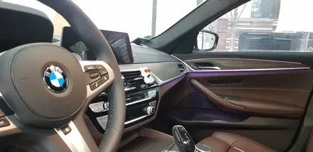 BMW G30 530i 회오리트위터 LED스피커 LED트위터 시공 작업 B&W스타일 실내도어 스피커 미드커버 엠비언트 장착, 뱅앤스타일 미드스피커 장착 대구BMW튜닝 대구 씨앤디
