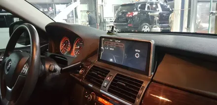 BMW E71 X6 안드로이드 10.25인치 모니터 교체 작업,bmw 수리 정비 튜닝 전문점 모니터 확장 안드로이드 7.1 대구 카센터 씨앤디인터내셔널