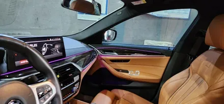 대구 남구 BMW 520i G30 21년식 :: 회오리트위터 풀셋, 도어라이트 시공 :: 회오리 엠비언트 :: BMW웰컴라이트 실내등 :: 대구 튜닝 전문 수입차 정비 씨앤디
