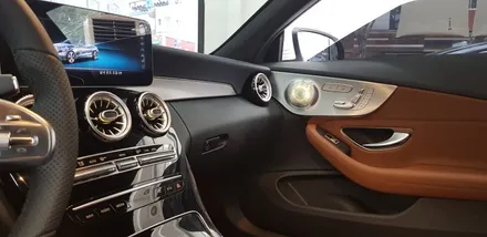 대구 벤츠 W222 LED송풍구와 함께 썬글라스함, 천장 센터, 사이드 엠비언트 장착까지! 벤츠부메스터ST송풍구튜닝 벤츠W222튜닝 벤츠LED송풍구 대구자동차전문 대구튜닝 씨앤디